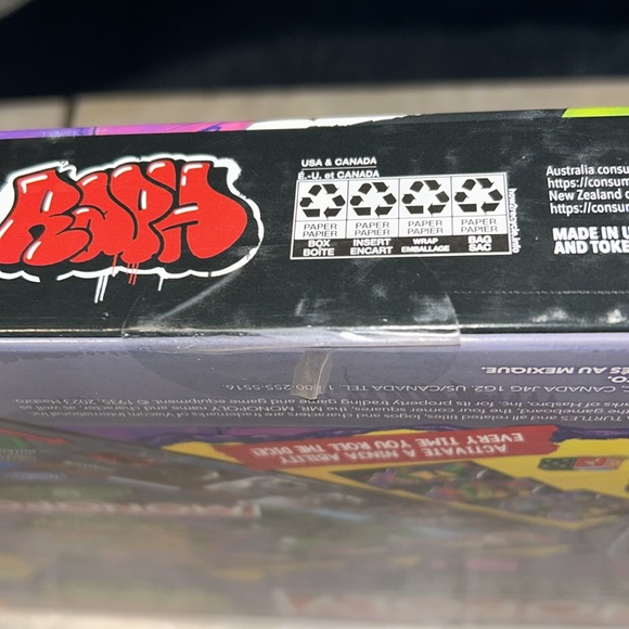 Monopoly Teenage Mutant Ninja Turtles Mutant Mayhem Game - Picture 10 of 13